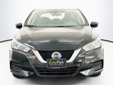 Used 2022 Nissan Versa SV image 2