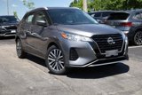 Used 2022 Nissan Kicks SV image 2