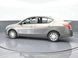 Used 2015 Nissan Versa SV image 3