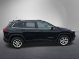 Used 2018 Jeep Cherokee Latitude Plus w/ Cold Weather Group image 2