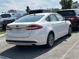 Used 2017 Ford Fusion SE w/ Fusion SE Technology Package image 4