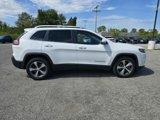 Used 2019 Jeep Cherokee Limited image 2