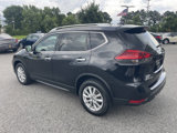 Used 2017 Nissan Rogue SV image 3