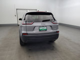 Used 2019 Jeep Cherokee Latitude w/ Popular Appearance Group image 6