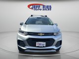 Used 2020 Chevrolet Trax LT w/ LT Convenience Package image 3