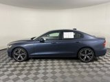 Used 2022 Volvo S60 B5 R-Design image 4