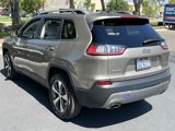 Used 2019 Jeep Cherokee Limited w/ Luxury Group image 2