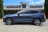 Used 2018 Volvo XC60 T6 Momentum w/ Convenience Package image 3