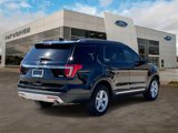 Used 2016 Ford Explorer XLT w/ Equipment Group 202A image 5