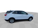 Used 2020 Chevrolet Equinox LS w/ LS Convenience Package image 2
