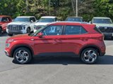 Used 2024 Hyundai Venue Limited image 4