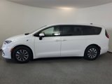 Used 2023 Chrysler Pacifica Touring-L image 4