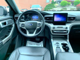 Used 2023 Ford Explorer XLT image 5