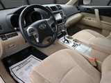 Used 2013 Toyota Highlander 4WD image 3