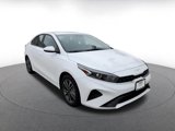 Used 2024 Kia Forte LXS image 3