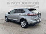 Used 2022 Ford Edge Titanium image 3