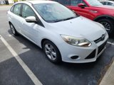 Used 2014 Ford Focus SE w/ SE Winter Package image 2