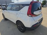 Used 2021 Kia Soul EX image 2