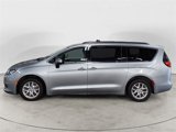 Used 2020 Chrysler Voyager Lxi image 2