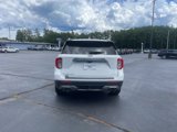 Certified 2021 Ford Explorer Platinum w/ Equipment Group 601A image 3