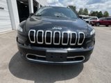 Used 2018 Jeep Cherokee Limited image 2