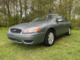 Used 2005 Ford Taurus SEL image 2