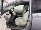 Used 2013 Toyota Sienna LE image 3