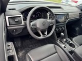 Used 2022 Volkswagen Atlas Cross Sport SE image 3