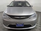 Used 2020 Chrysler Pacifica Touring-L Plus image 2