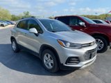 Used 2022 Chevrolet Trax LT w/ LT Convenience Package image 3