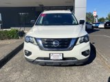 Used 2018 Nissan Pathfinder SV image 2