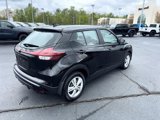 Used 2023 Nissan Kicks S image 3