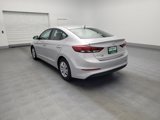 Used 2017 Hyundai Elantra SE image 5