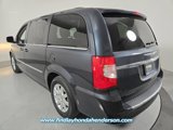 Used 2014 Chrysler Town & Country Touring image 4