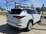 Used 2023 Mitsubishi Outlander ES image 4