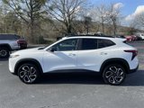 New 2025 Chevrolet Trax RS w/ Sunroof Package image 2