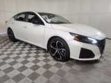Used 2023 Nissan Altima 2.5 SR image 2