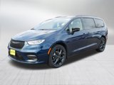 New 2025 Chrysler Pacifica Limited w/ Trailer Tow Group image 3