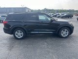 Used 2023 Ford Explorer XLT w/ Equipment Group 202A image 4