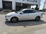 Used 2022 Nissan Sentra SV image 2