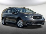 Used 2022 Chrysler Pacifica Touring-L image 2
