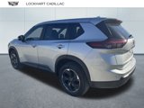 Used 2024 Nissan Rogue SV image 4