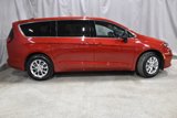 New 2025 Chrysler Pacifica Select image 3