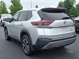 Used 2022 Nissan Rogue SV image 4