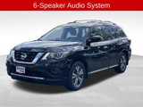 Used 2019 Nissan Pathfinder S image 2
