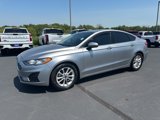 Used 2020 Ford Fusion SE image 2