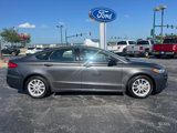 Used 2020 Ford Fusion SE image 2