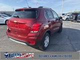 Used 2022 Chevrolet Trax LT w/ LT Convenience Package image 3