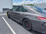 Used 2020 Toyota Camry SE image 3