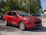 Used 2020 Ford Escape SE image 2